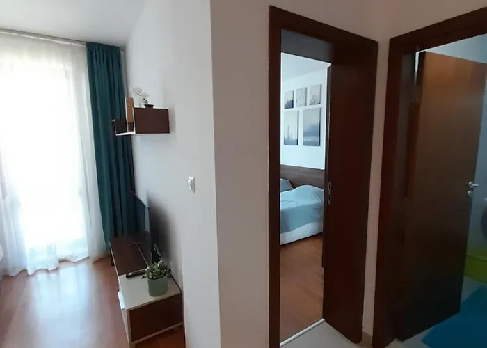 Belvedere B303 アパート